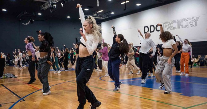 DANCE CLASSES